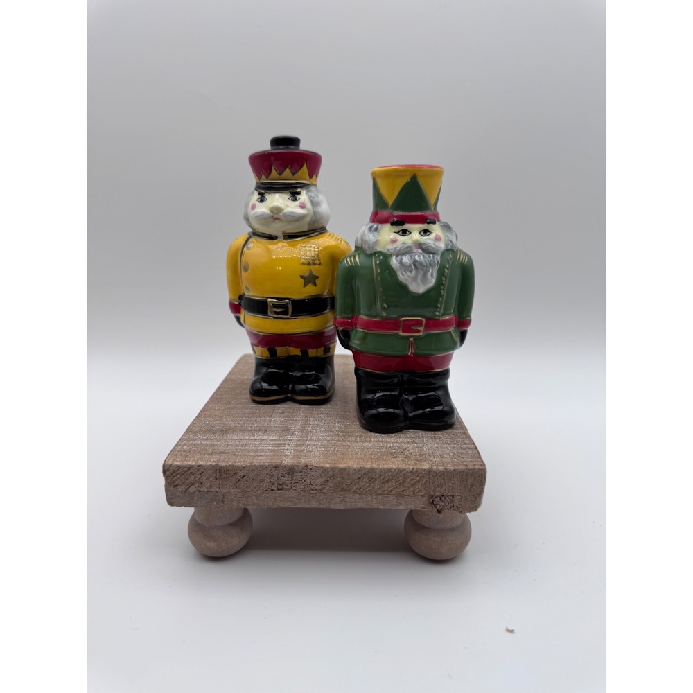Lillian Vernon Nutcracker Gold and Green Salt and Pepper Shaker Set